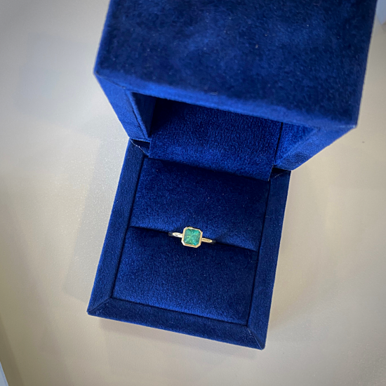 Elegante anillo de esmeralda cuadrada en oro blanco de 18 quilates,  Ampliar imagen 6