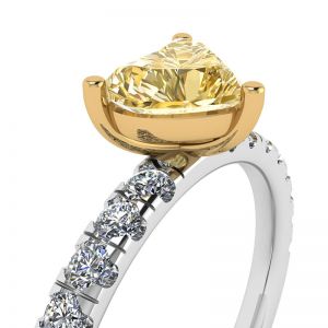 Corazón de diamante amarillo de 0,5 ct con anillo de pavé lateral - Photo 1