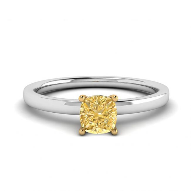 Anillo solitario de diamante amarillo de talla cojín