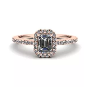 Anillo de diamantes de talla esmeralda con halo de oro rosa
